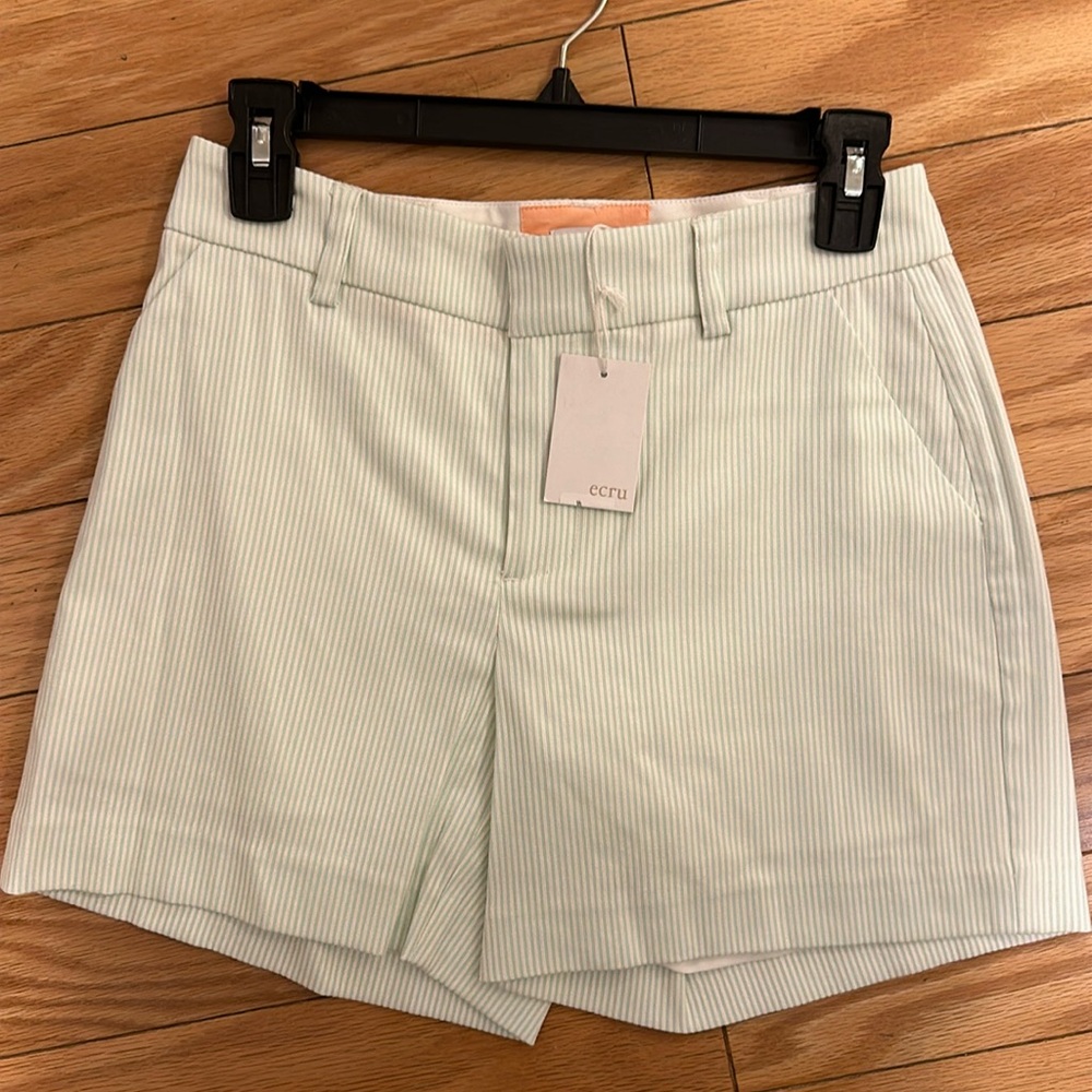 Ecru shorts